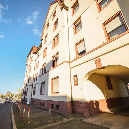 Modern & Chic With Balcony In Offenbach Apartmán *