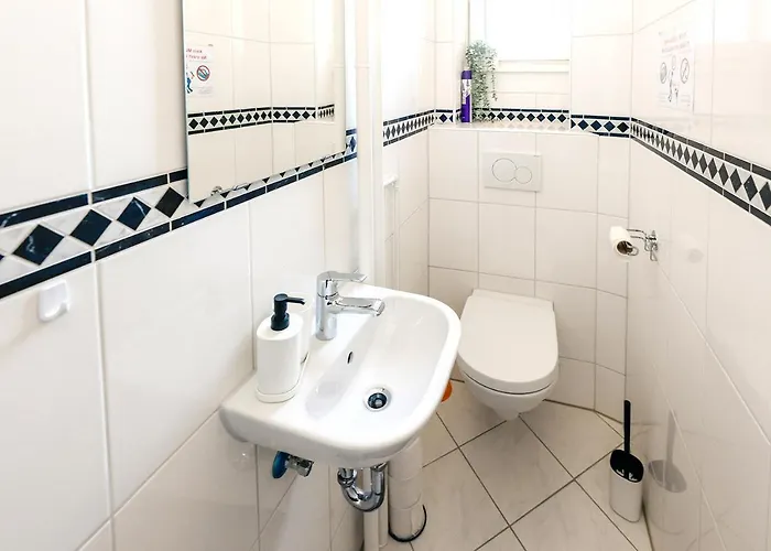 Appartement Modern & Chic With Balcony In Offenbach Gravenbruch